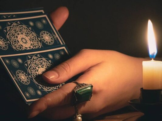 chuyên gia kiểm tra năng lượng vật phẩm